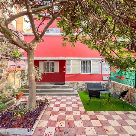 The Red House - 3br With Private Terrace Dom wakacyjny *